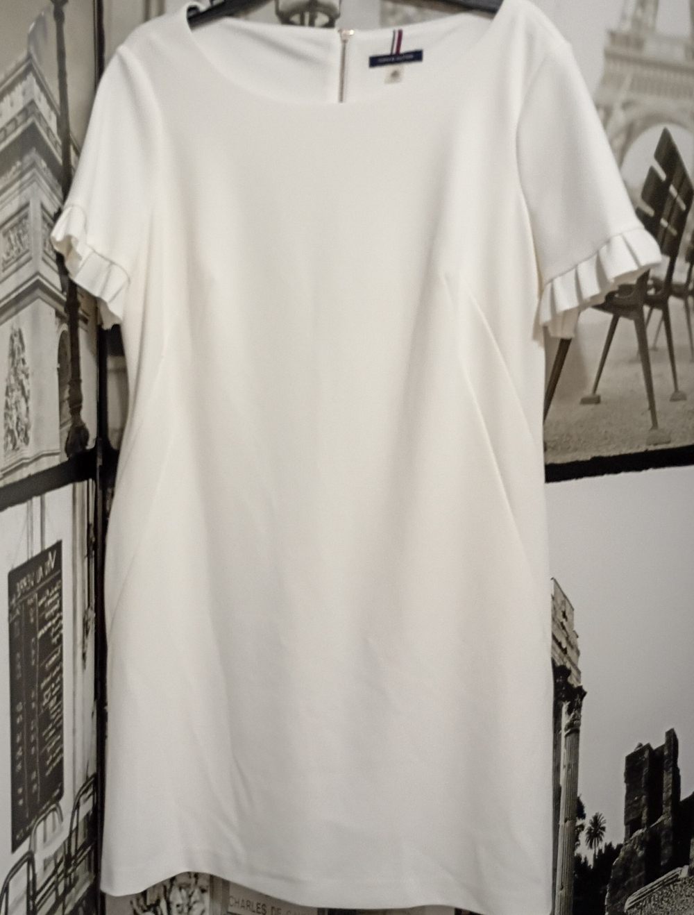 Tommy Hilfiger White Ladies dress With Ruffled Detail On Sleeve edges- Size 12 - Picture 4 of 11